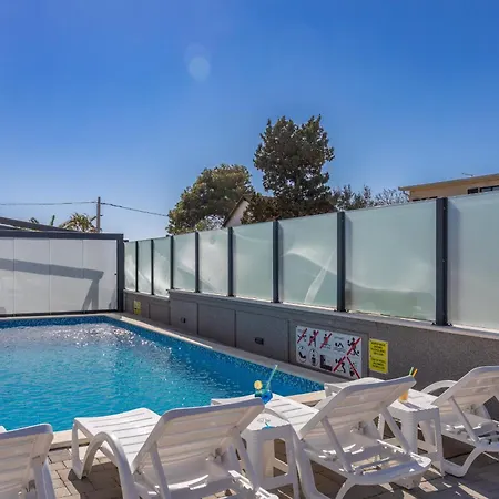 Appartement Paradiso, No 2 *
