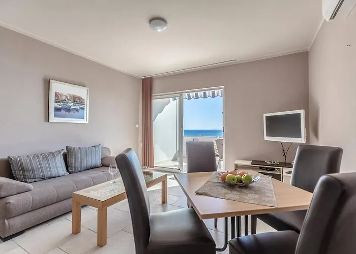 Appartement Paradiso, No 2 *